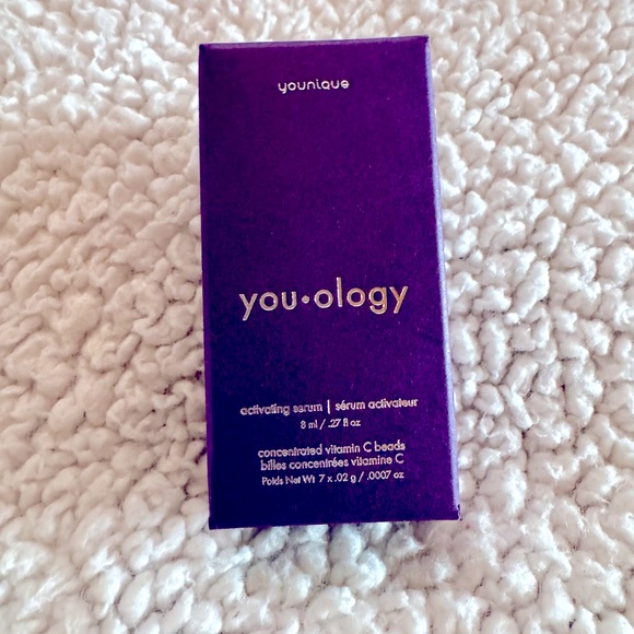 Younique 7 day vitamin C treatment - Picture 2 of 6